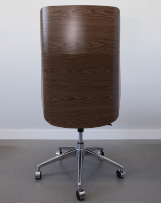Кресло из натуральной кожи, каркас дерево арт. FX-BC06 - купить в Севастополе. Цена 34 820.52 руб.